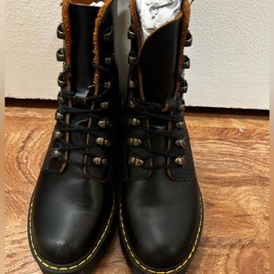 Dr Martens Leona Boot size 5